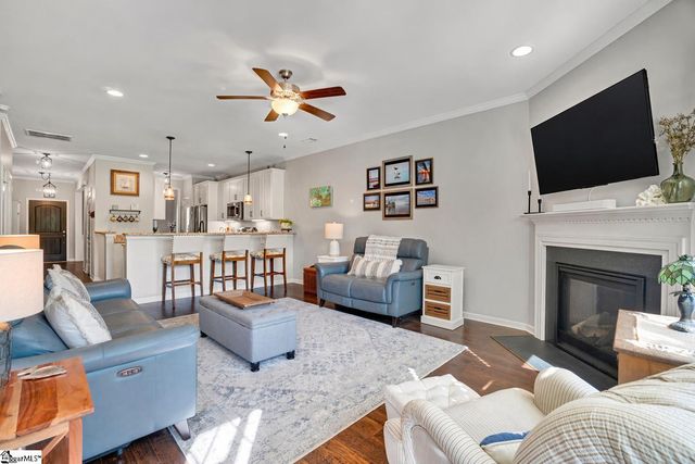 819 Asheton Commons Lane, Simpsonville, SC 29681
