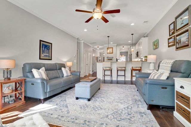 819 Asheton Commons Lane, Simpsonville, SC 29681