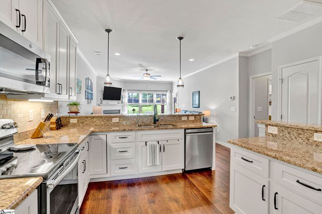 819 Asheton Commons Lane, Simpsonville, SC 29681