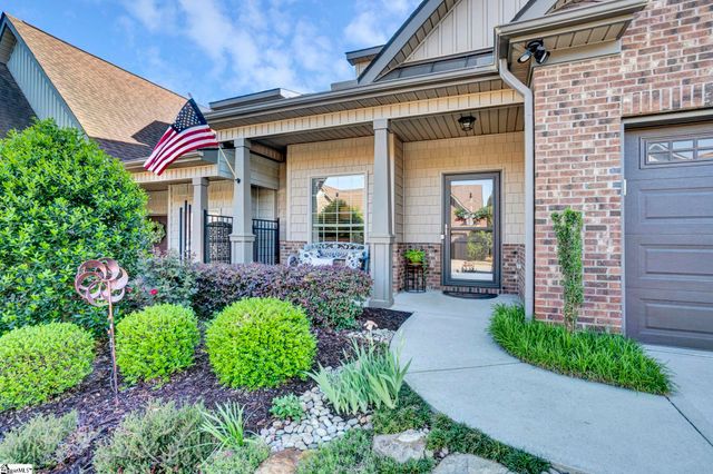 819 Asheton Commons Lane, Simpsonville, SC 29681