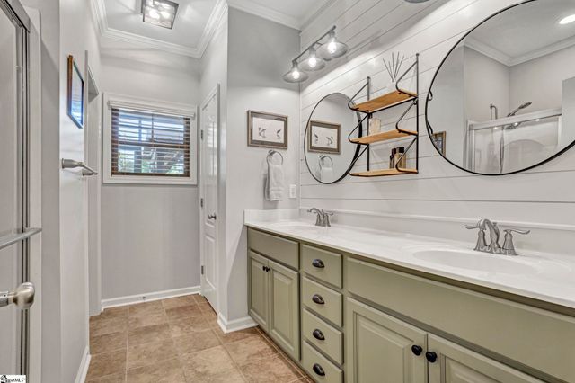819 Asheton Commons Lane, Simpsonville, SC 29681