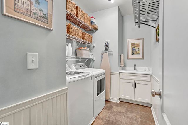 819 Asheton Commons Lane, Simpsonville, SC 29681
