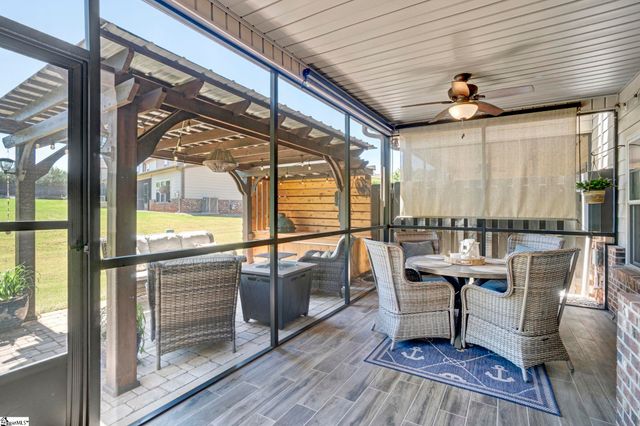 819 Asheton Commons Lane, Simpsonville, SC 29681