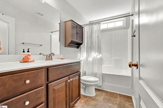 819 Asheton Commons Lane, Simpsonville, SC 29681