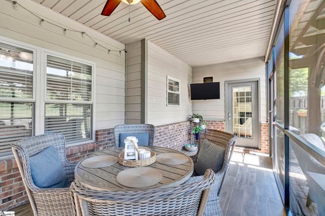 819 Asheton Commons Lane, Simpsonville, SC 29681