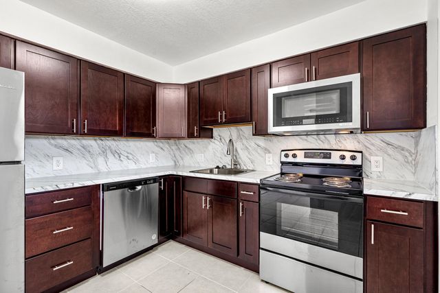 1908 NW 4th Avenue Suite 224, Boca Raton, FL 33432