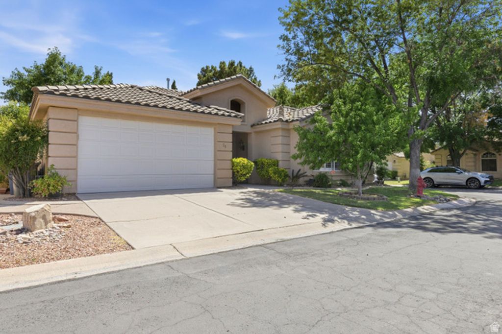 Image 2 of property listing at 1305 E RIVERSIDE DR #25, St. George, UT 84790