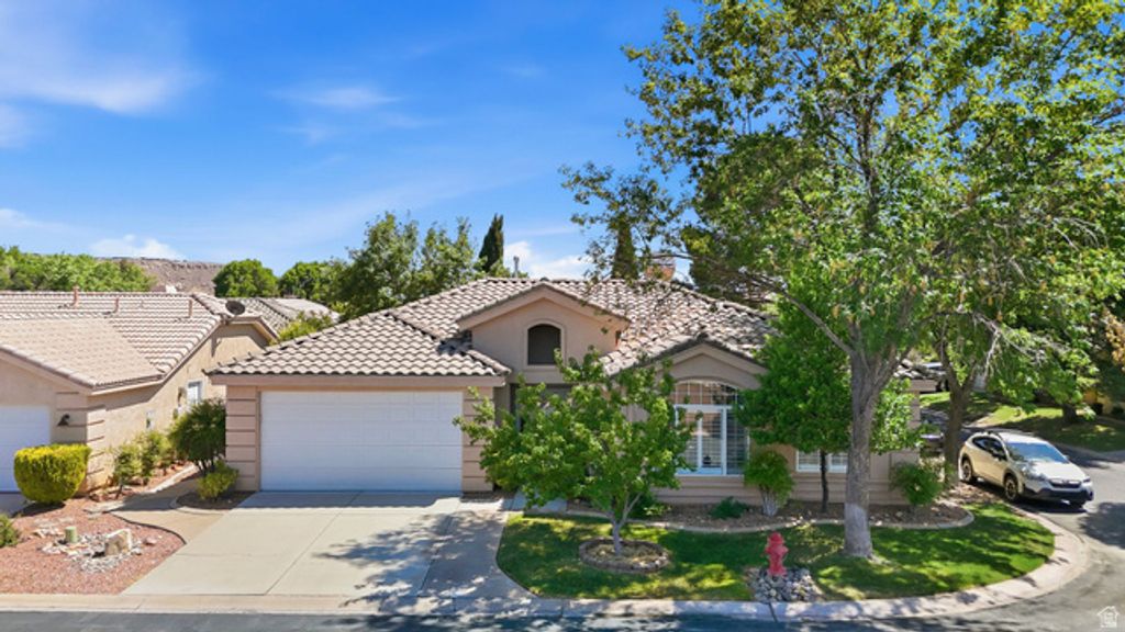 Image 3 of property listing at 1305 E RIVERSIDE DR #25, St. George, UT 84790