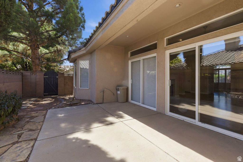 Image 29 of property listing at 1305 E RIVERSIDE DR #25, St. George, UT 84790