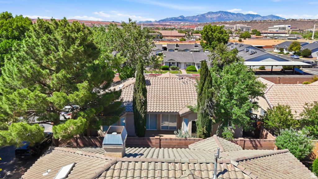Image 35 of property listing at 1305 E RIVERSIDE DR #25, St. George, UT 84790