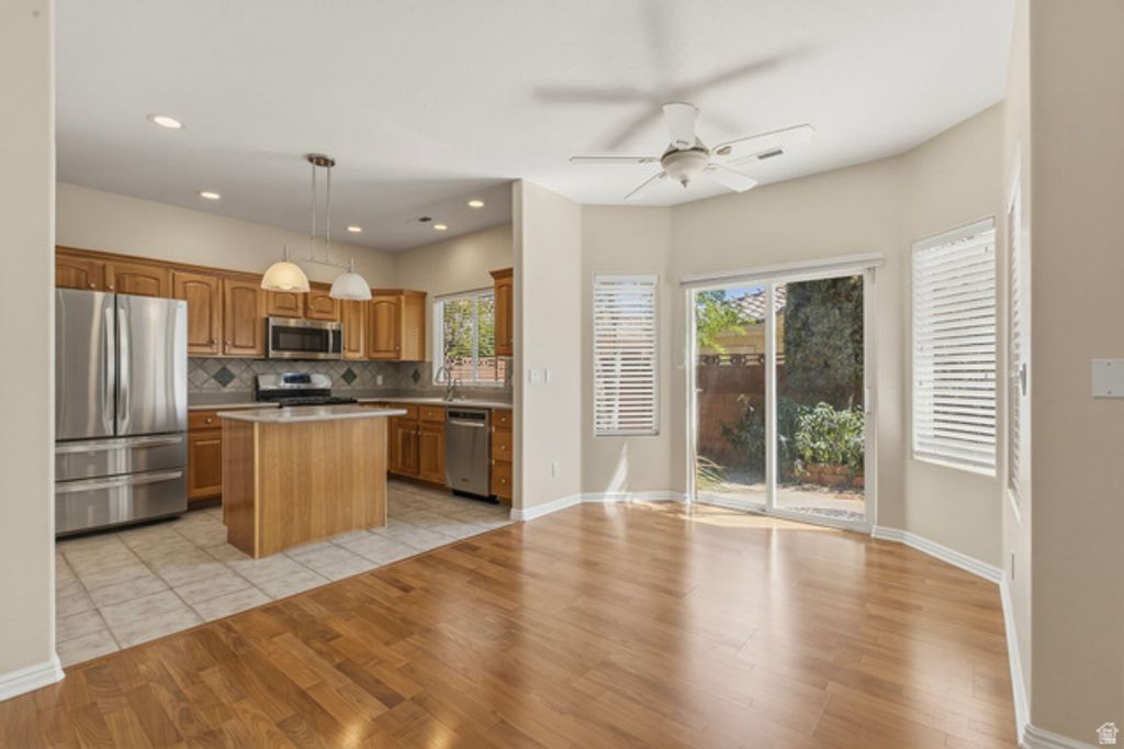 Image 9 of property listing at 1305 E RIVERSIDE DR #25, St. George, UT 84790
