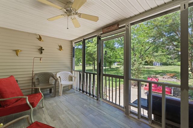 3430 Middleton Dr, Rockvale, TN 37153