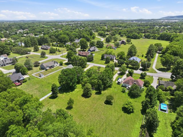 3430 Middleton Dr, Rockvale, TN 37153