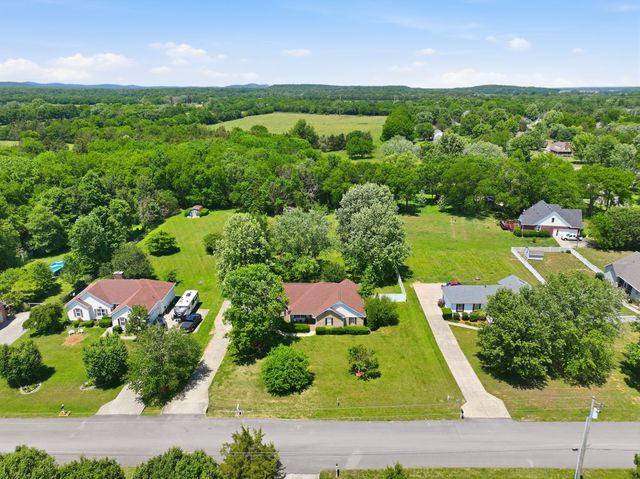 3430 Middleton Dr, Rockvale, TN 37153