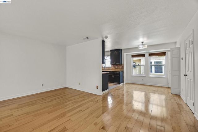 260 Estabrook St, San Leandro, CA 94577