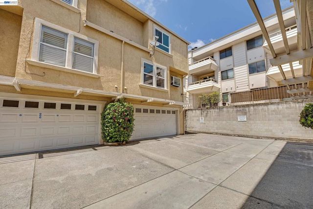 260 Estabrook St, San Leandro, CA 94577