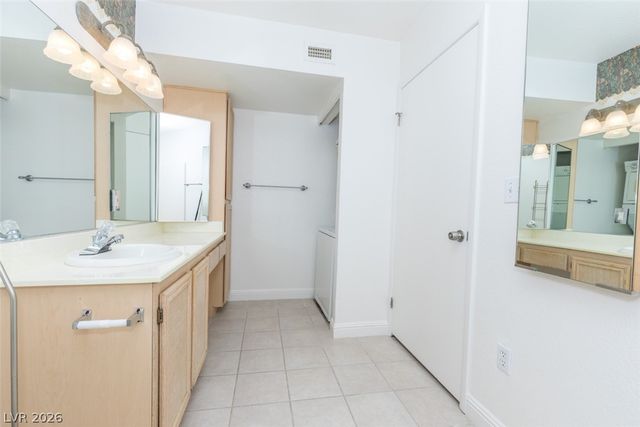 8070 West Russell Road 1051, Las Vegas, NV 89113