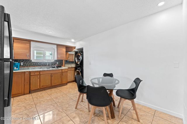 1526 Magnolia Street NE, Palm Bay, FL 32905