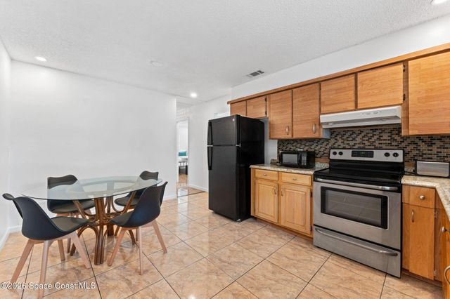 1526 Magnolia Street NE, Palm Bay, FL 32905