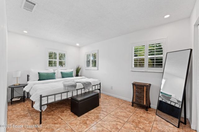 1526 Magnolia Street NE, Palm Bay, FL 32905