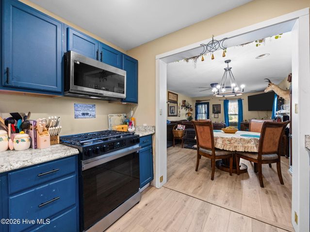 410 N Timberly Lane, Burgaw, NC 28425
