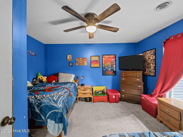 410 N Timberly Lane, Burgaw, NC 28425