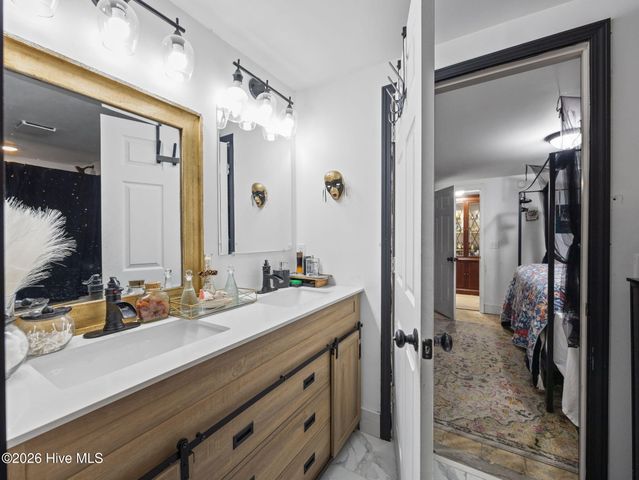 410 N Timberly Lane, Burgaw, NC 28425