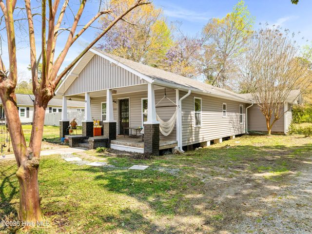 410 N Timberly Lane, Burgaw, NC 28425