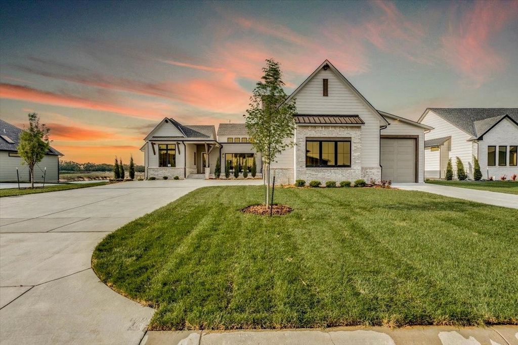 4778 N Ridge Port Ct., Wichita, KS 67205