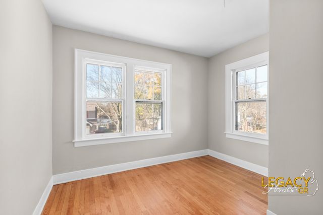 1034 Cooper Avenue SE, Grand Rapids, MI 49507