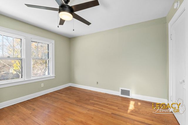 1034 Cooper Avenue SE, Grand Rapids, MI 49507