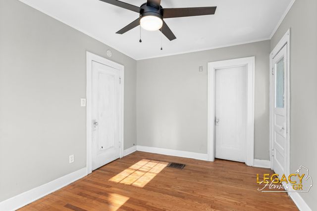 1034 Cooper Avenue SE, Grand Rapids, MI 49507