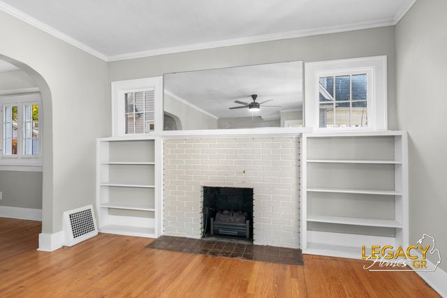 1034 Cooper Avenue SE, Grand Rapids, MI 49507