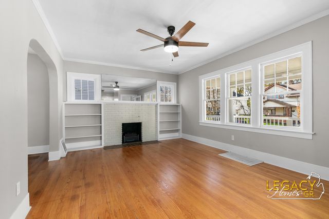 1034 Cooper Avenue SE, Grand Rapids, MI 49507