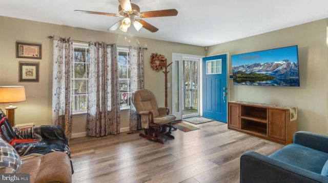 321 THOMPSON AVE, Chesilhurst, NJ 08089