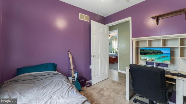 321 THOMPSON AVE, Chesilhurst, NJ 08089