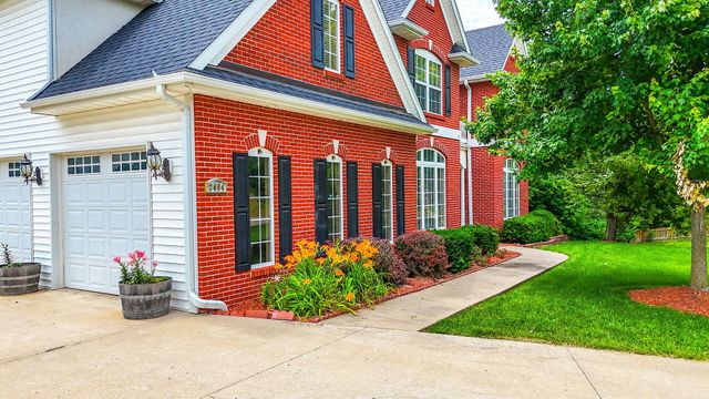 2404 RAINIER CT, Columbia, MO 65203