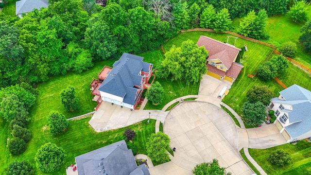2404 RAINIER CT, Columbia, MO 65203