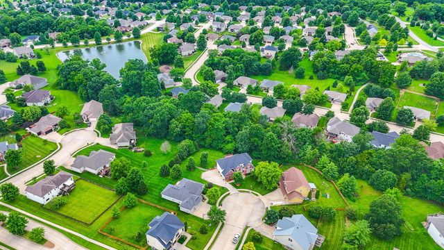 2404 RAINIER CT, Columbia, MO 65203