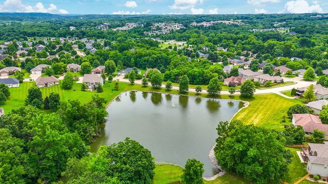 2404 RAINIER CT, Columbia, MO 65203