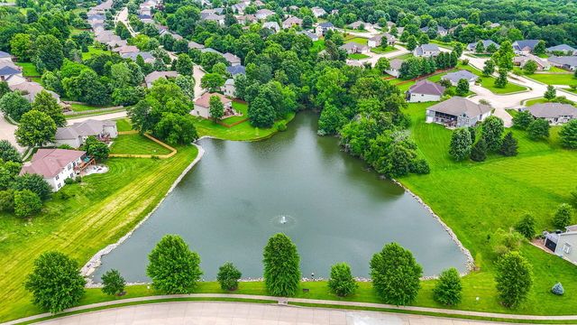 2404 RAINIER CT, Columbia, MO 65203