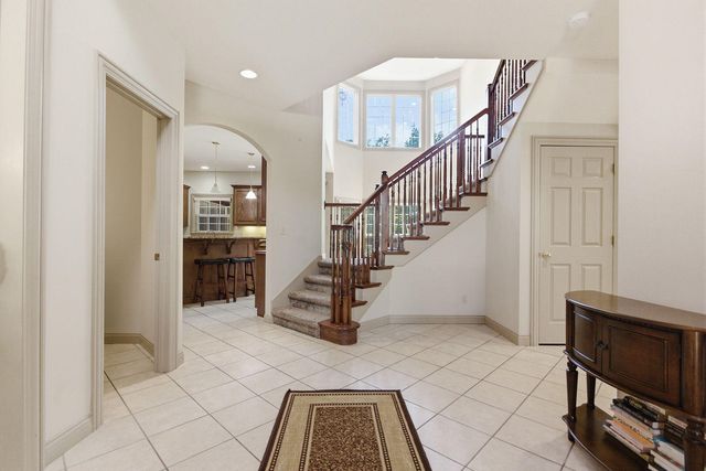2404 RAINIER CT, Columbia, MO 65203