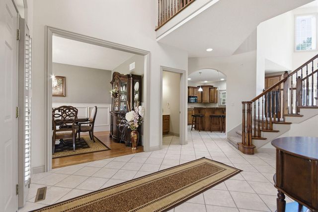 2404 RAINIER CT, Columbia, MO 65203