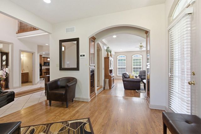 2404 RAINIER CT, Columbia, MO 65203