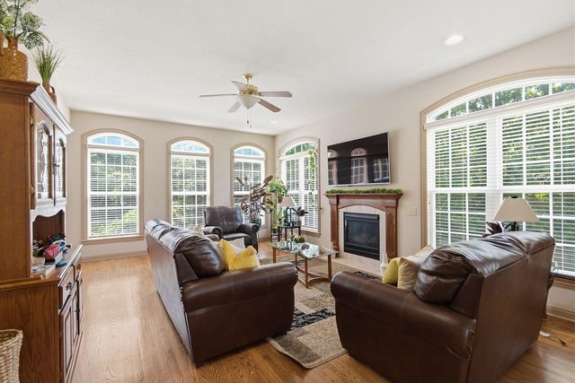 2404 RAINIER CT, Columbia, MO 65203