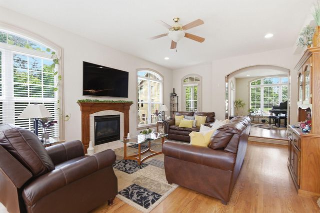 2404 RAINIER CT, Columbia, MO 65203