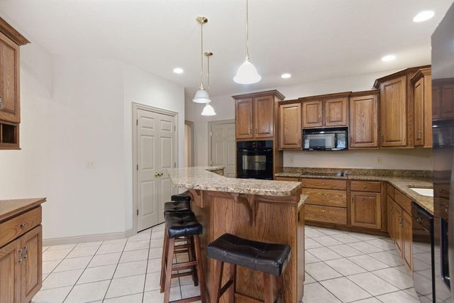 2404 RAINIER CT, Columbia, MO 65203