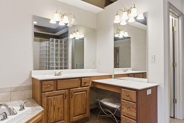 2404 RAINIER CT, Columbia, MO 65203