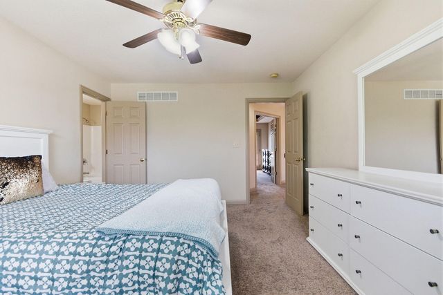 2404 RAINIER CT, Columbia, MO 65203