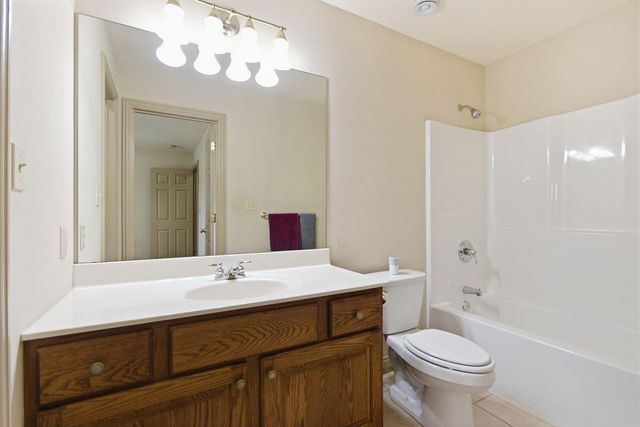 2404 RAINIER CT, Columbia, MO 65203